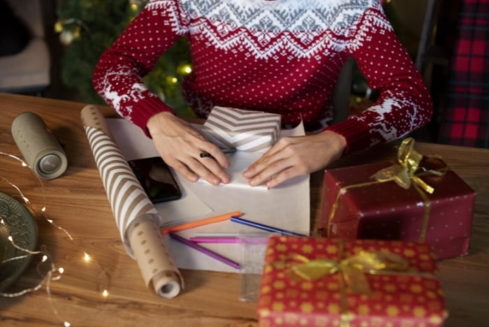 Comment emballer vos cadeaux de Noël facilement et joliment