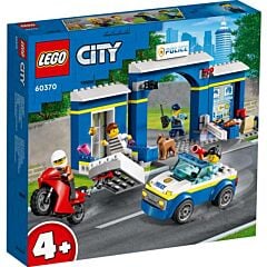 La course poursuite au poste de police Lego City