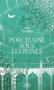 Porcelaine sous les ruines