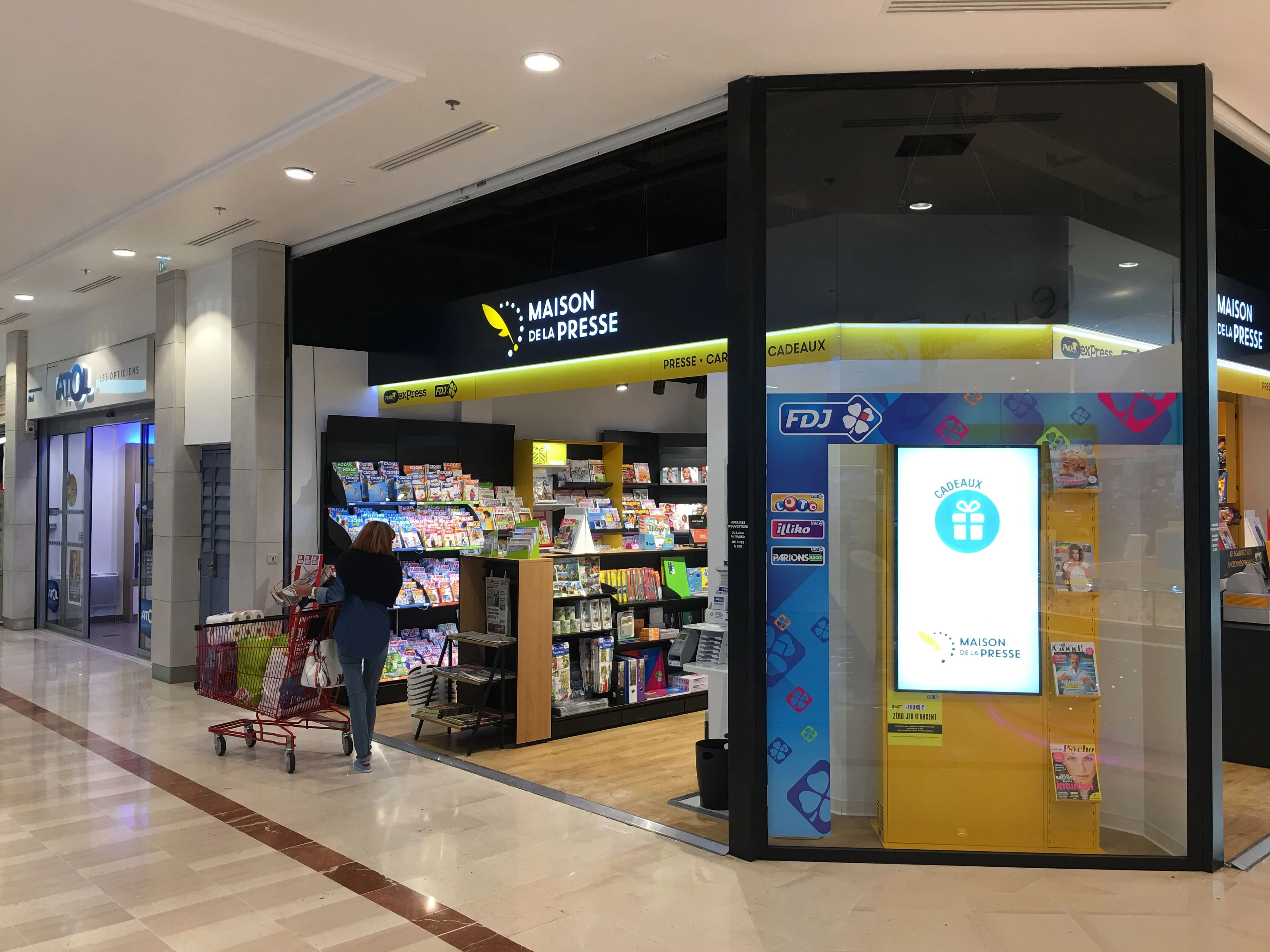 Store photo