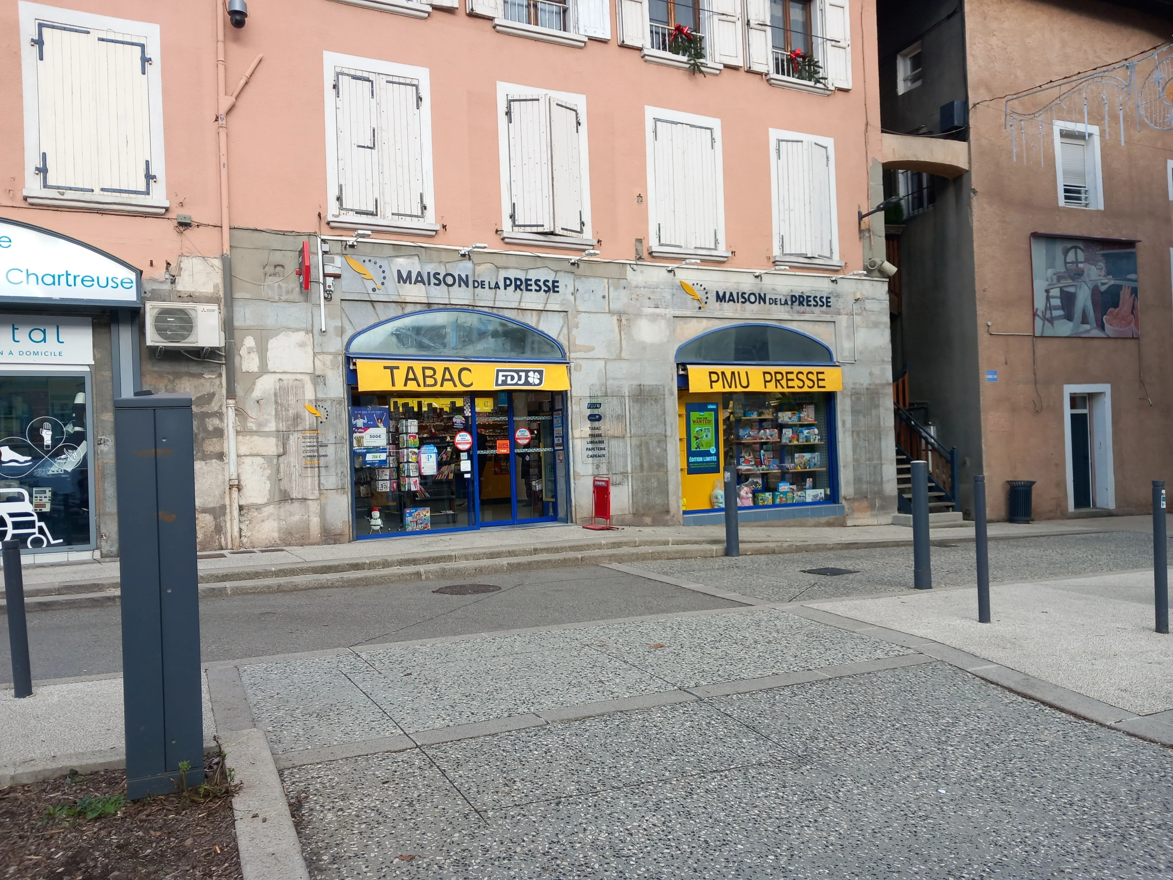 Store photo