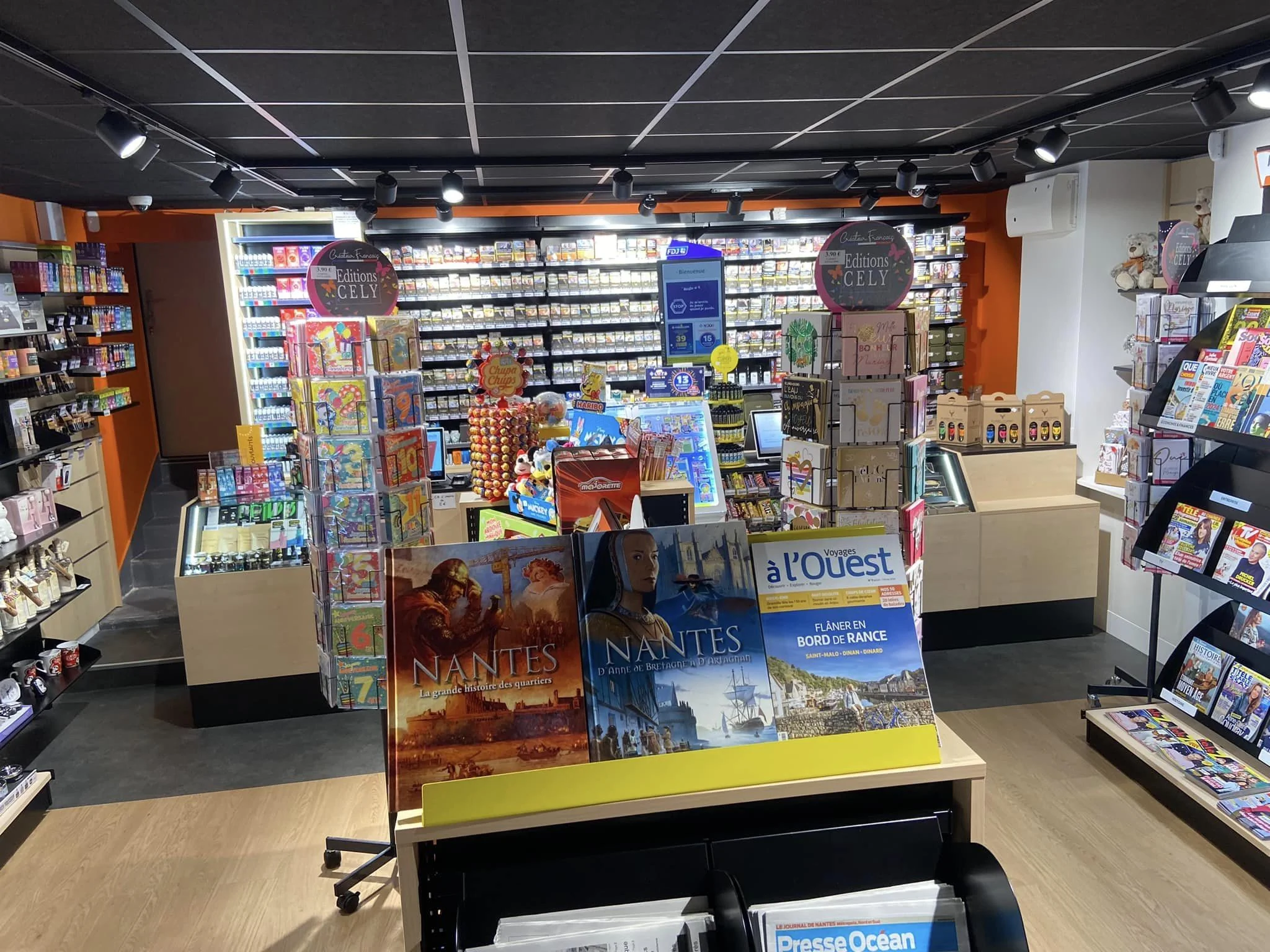 Store photo