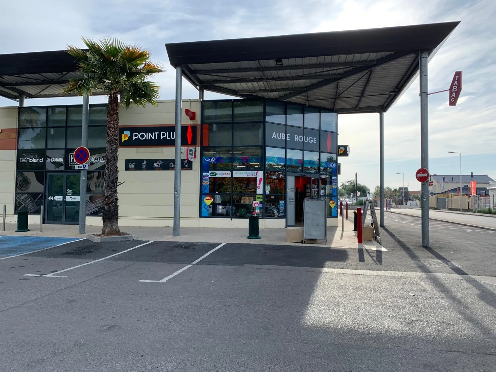 Store photo