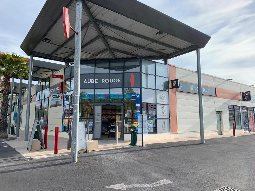 Store photo