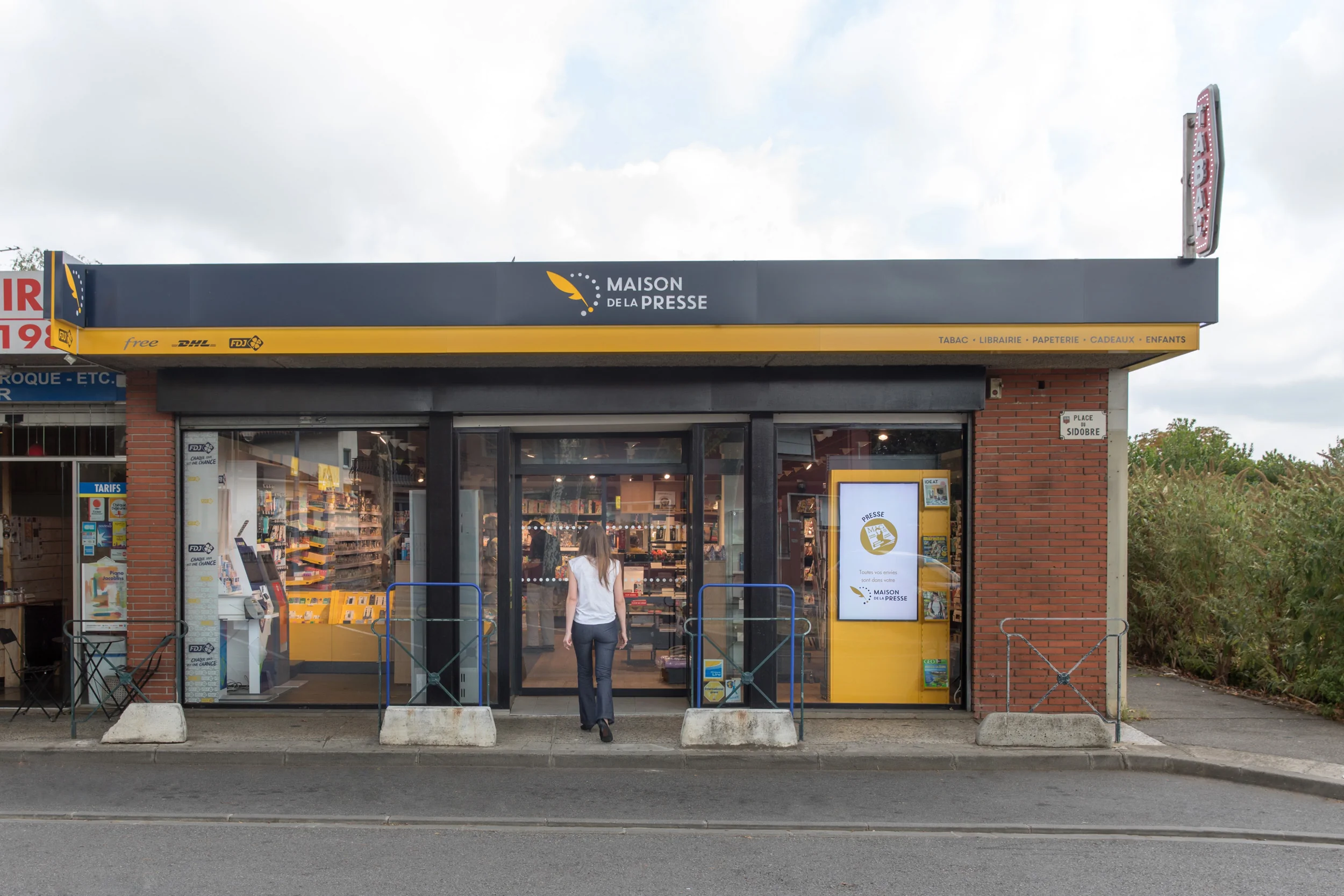 Store photo