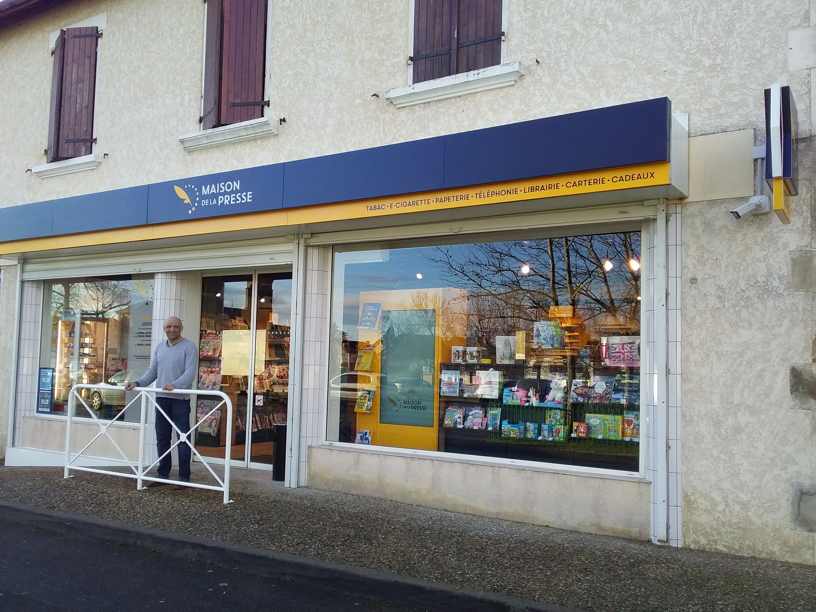 Store photo