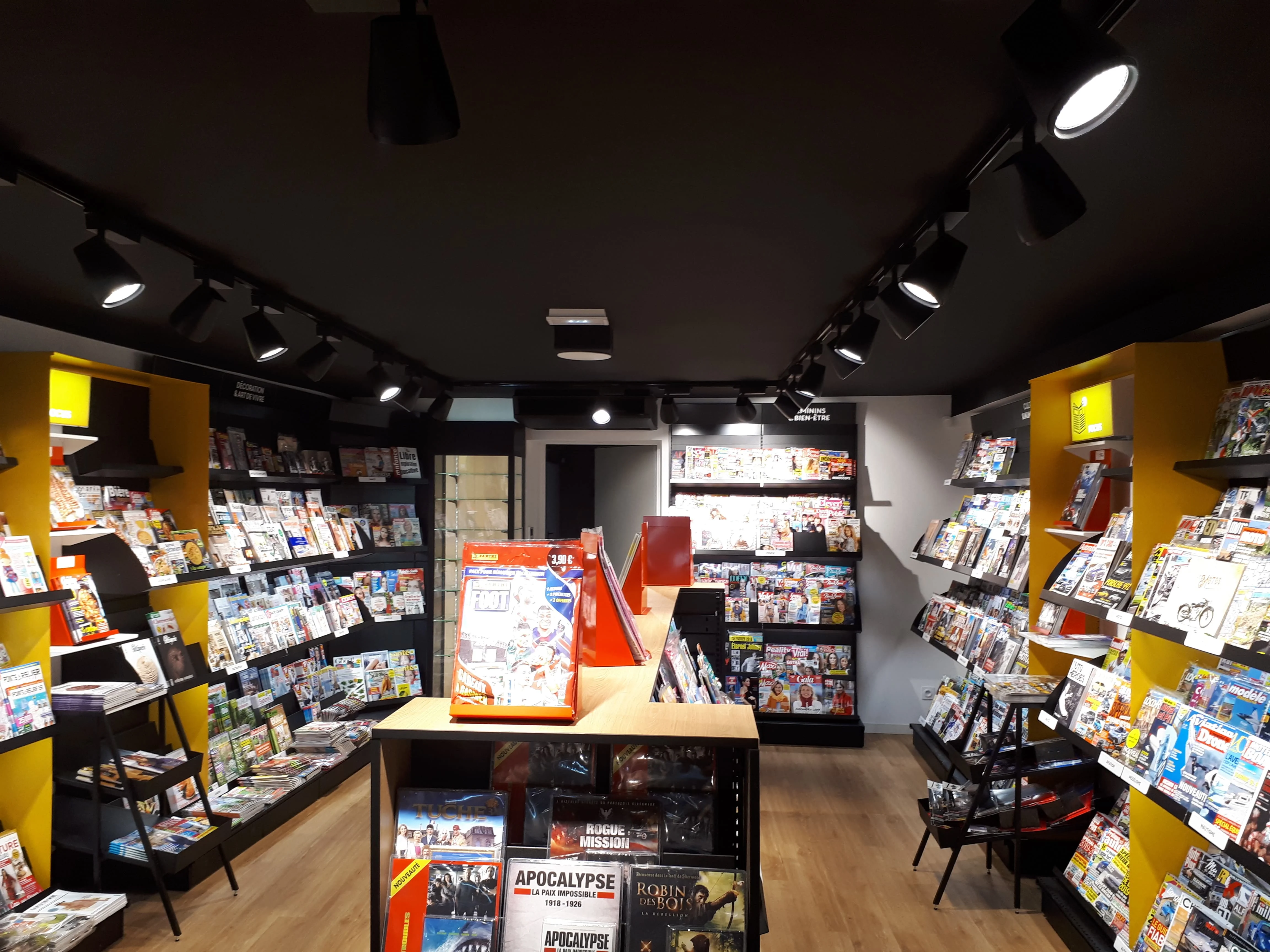 Store photo