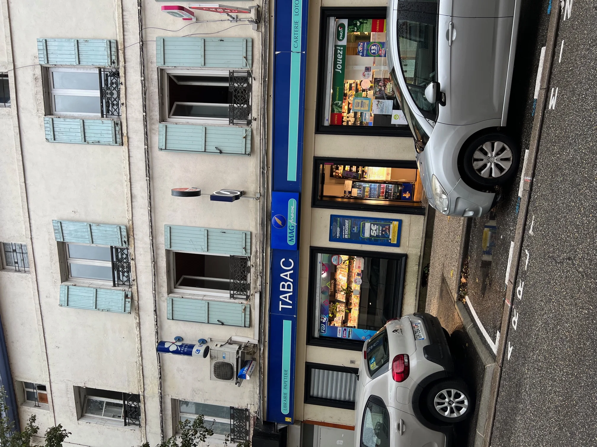Store photo