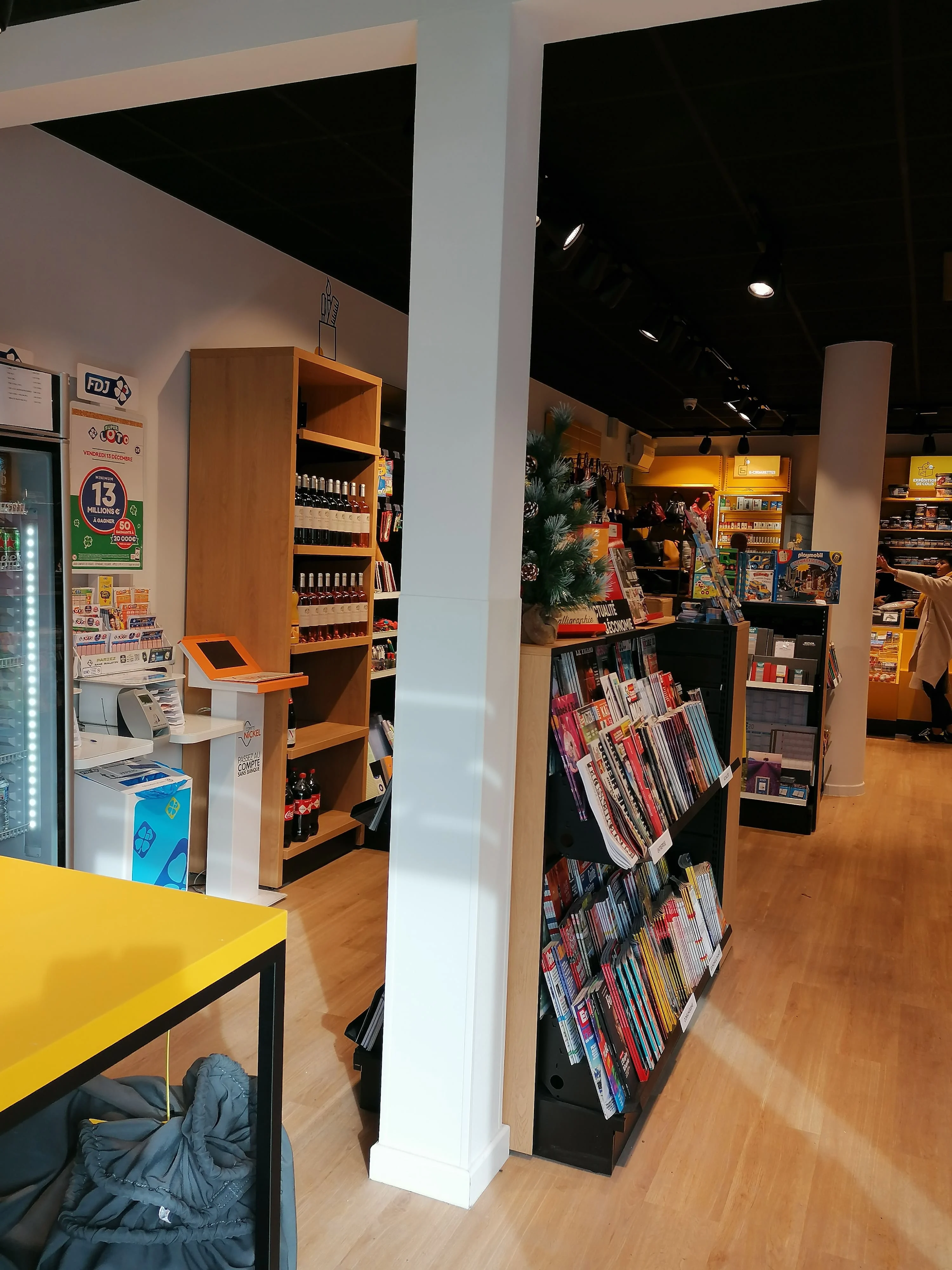 Store photo