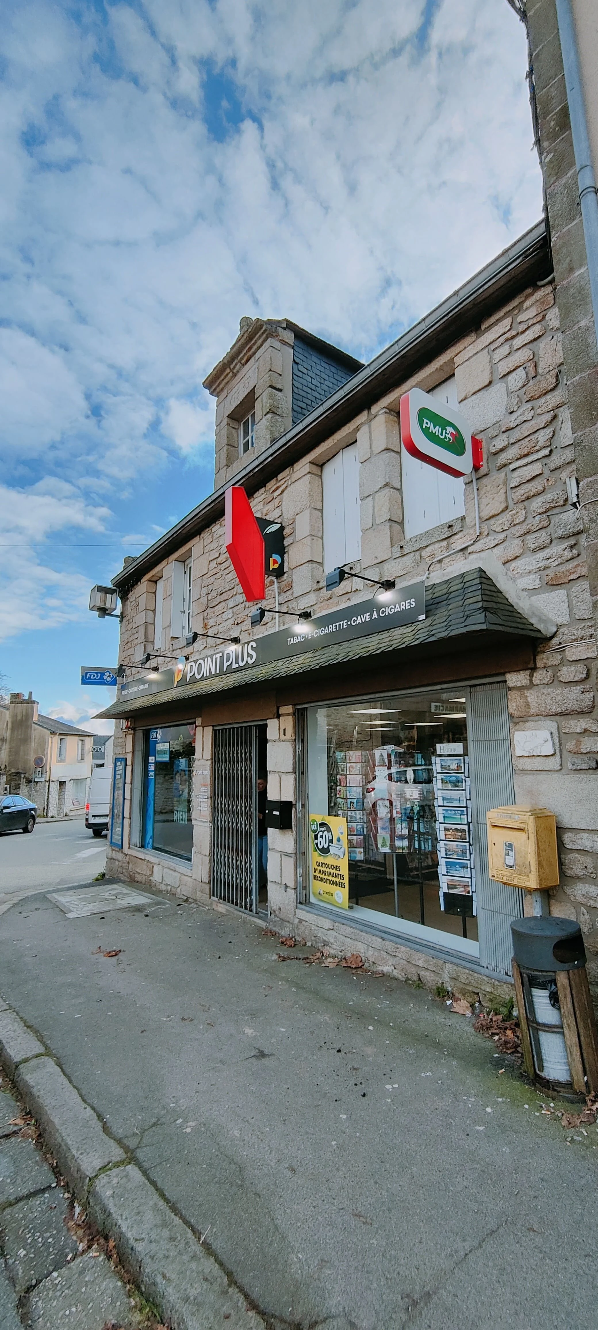 Store photo