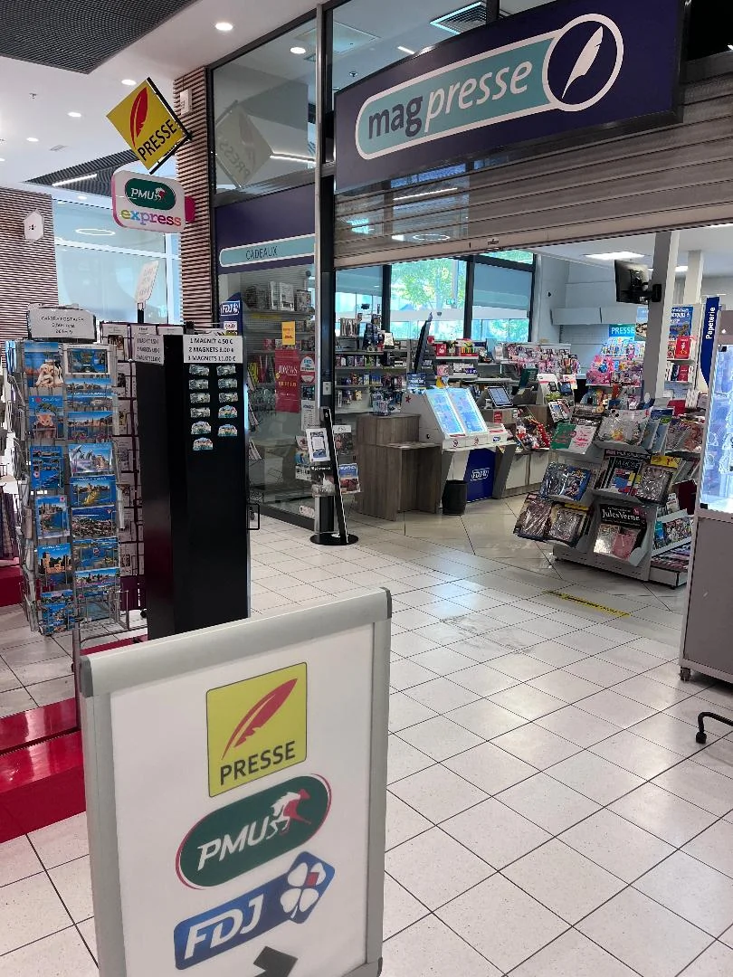 Store photo